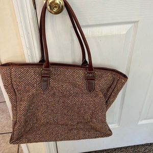 Women’s herringbone wool nice size tote/purse